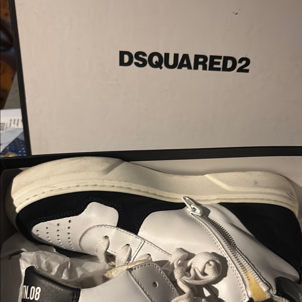 DSQUARED2 Monochrome Leather Sneakers
